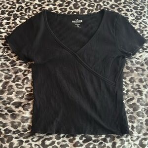 Hollister Black Wrap Fitted Short Sleeve Tee